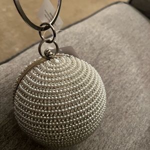 Pearl Wristlet